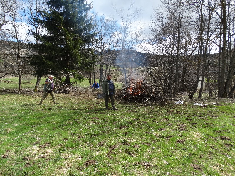 Débrouillage en avant du Pont D'Araules sur l'Auze