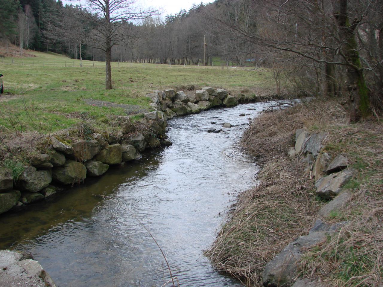 En amont du pont