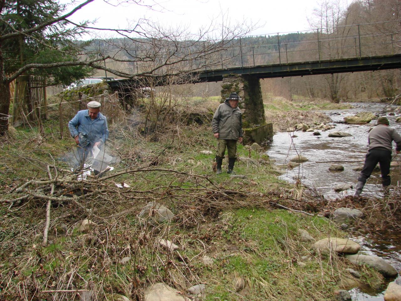 Nettoyage de rivière le 01 Mars 2014