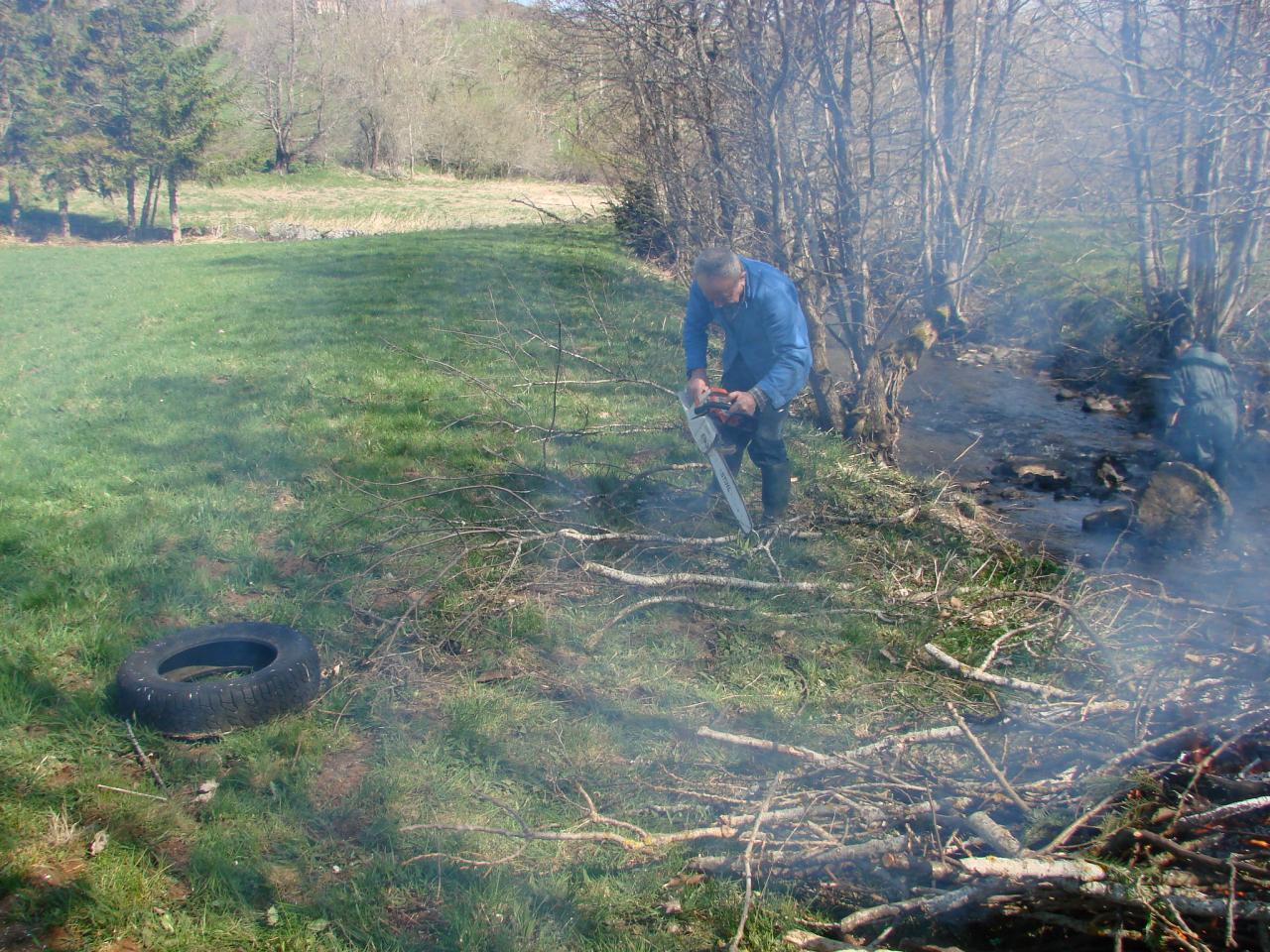 Nettoyage de l'Auze le 12 Avril 2014