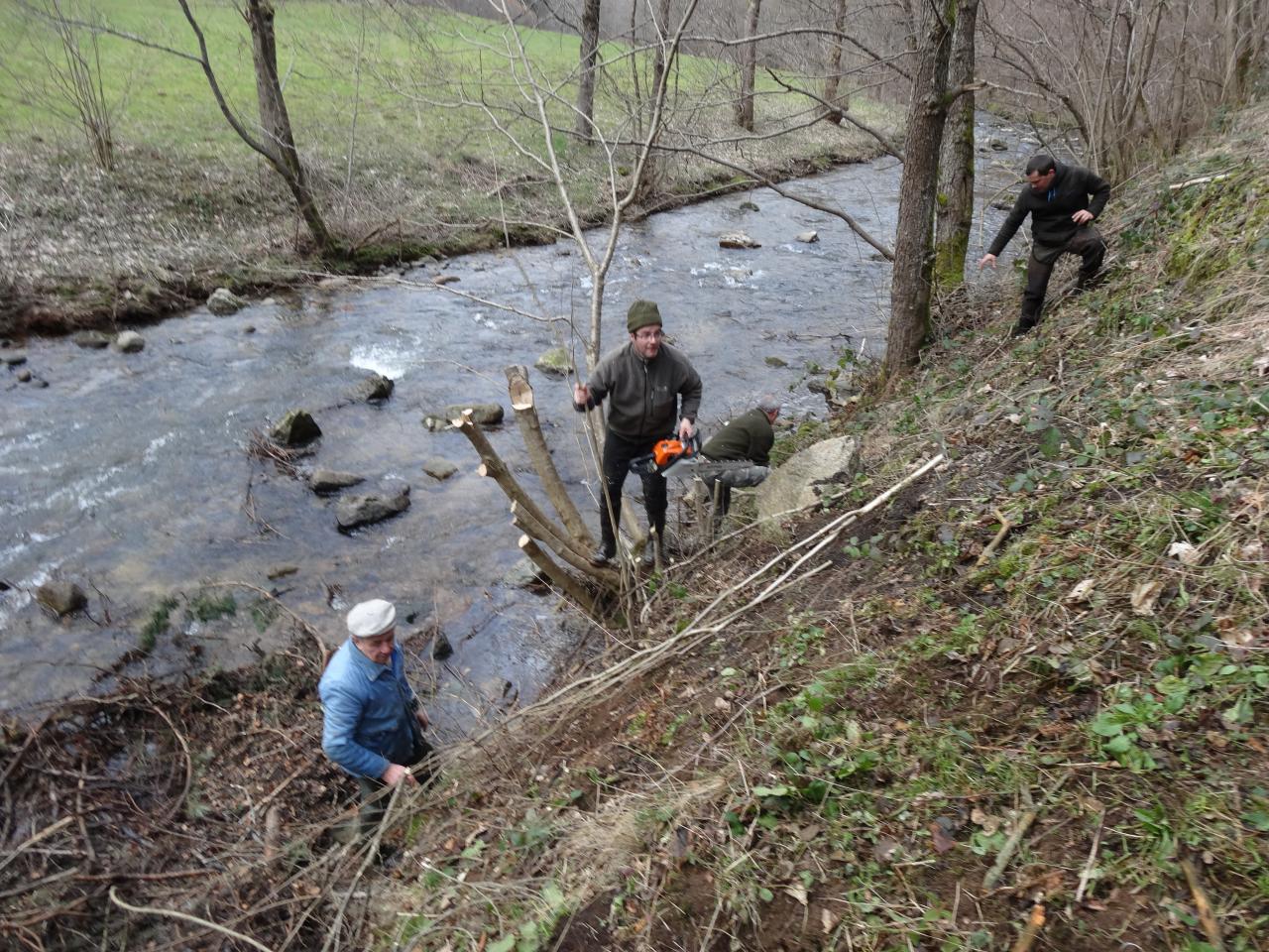 Nettoyage de rivière le 01 Mars 2014